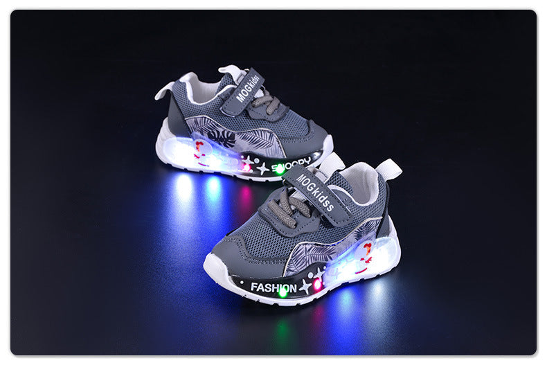 Wholesale Spring and Autumn New Mesh Plaid Boys Led Light Casual Children's Luminous Fashion Cartoon Sports Shoes