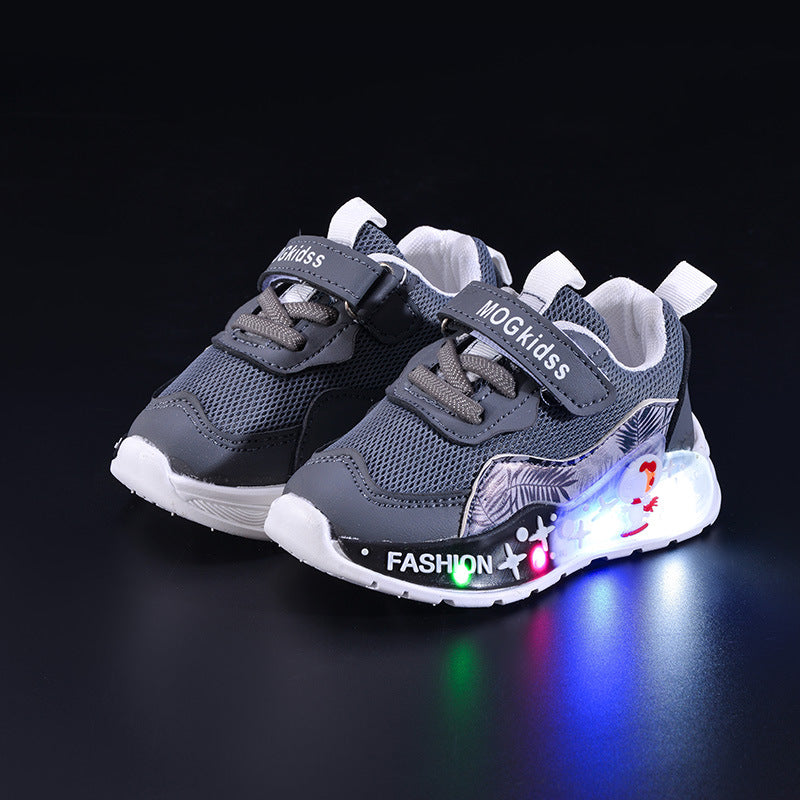 Wholesale Light-Up 2025 Spring & Fall Mesh Comfortable and Lightweight Casual Light-Up Led Light-Up Men's Sports Shoes for Small and Medium-Sized Children