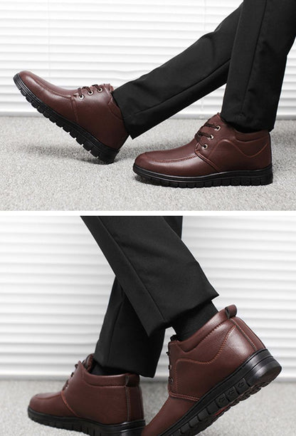 Middle-aged and elderly men's cotton-padded shoes warm leather shoes casual fleece-lined thickened dad shoes non-slip men's snow boots winter men's shoes