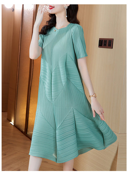 High-End Elegant Pleated Dress for Women, 2026 Summer New French Style Short-Sleeve Floral Dress