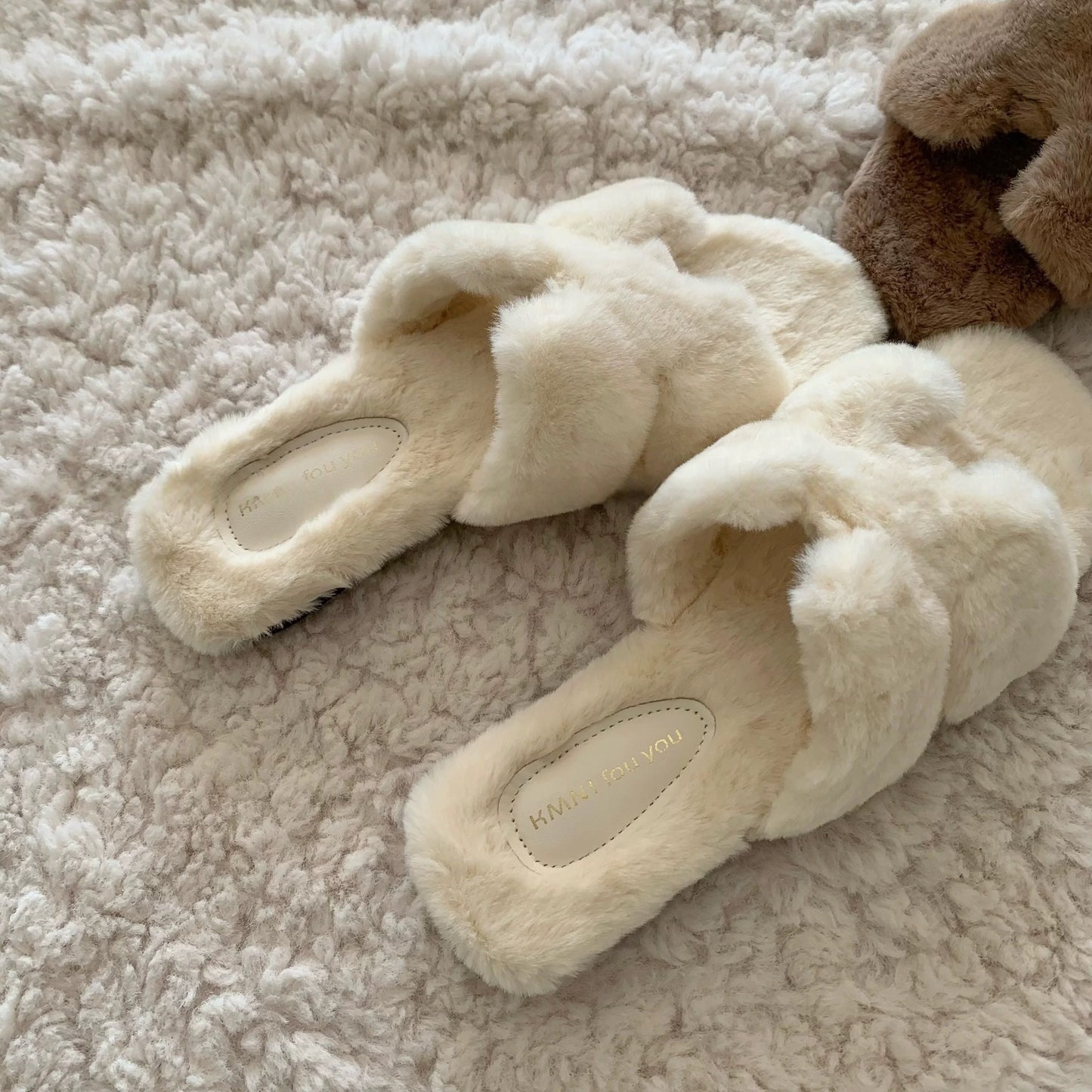 Exquisite! Gentle Old Money Style Furry Shoes, Lightweight Furry Slippers for Outdoor Wear, Autumn and Winter French-Style Non-Slip Plush Cotton Slippers
