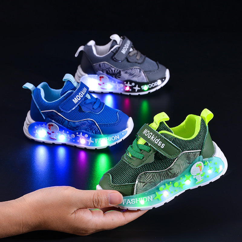 Wholesale Spring and Autumn New Mesh Plaid Boys Led Light Casual Children's Luminous Fashion Cartoon Sports Shoes