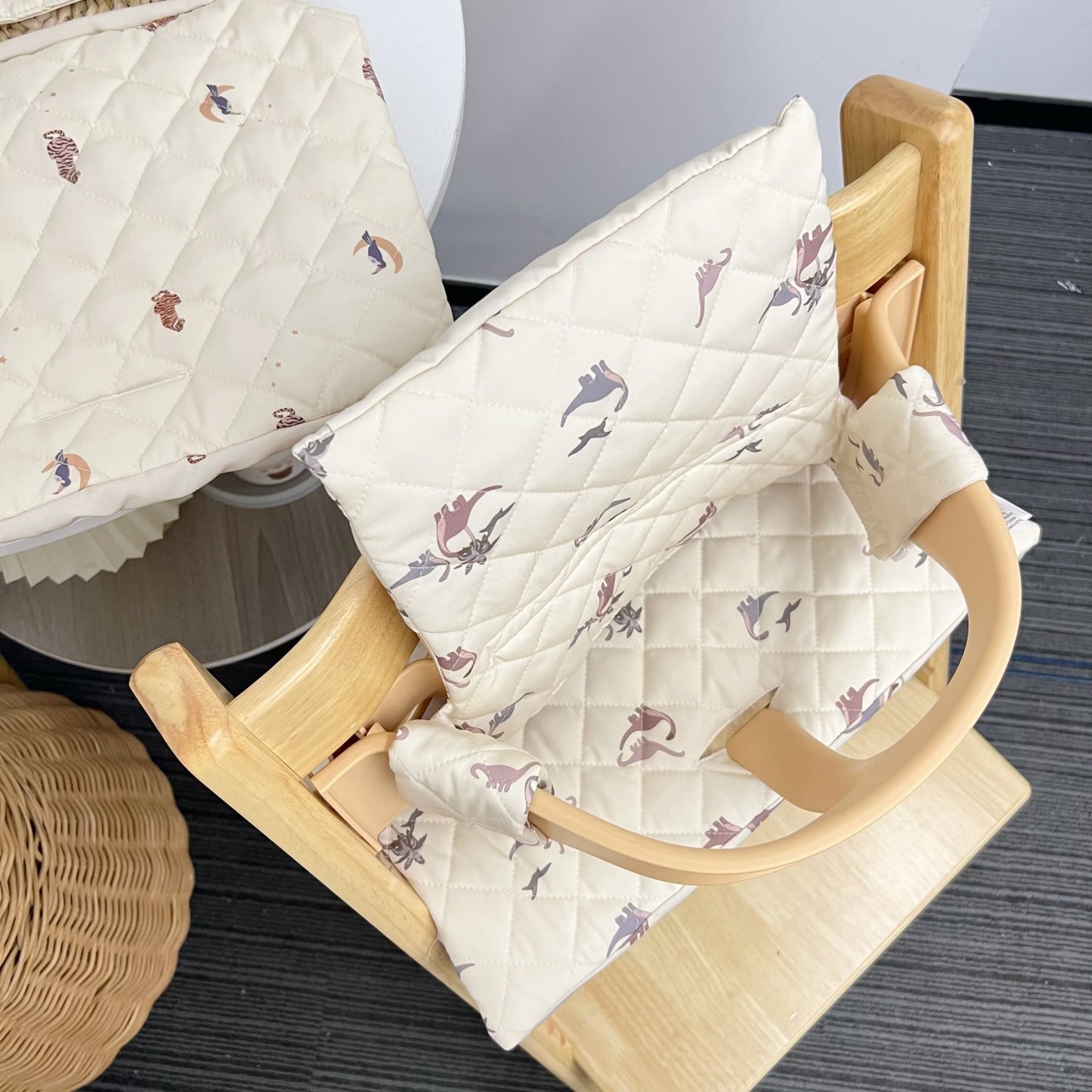 Ins Nordic Style Baby Dining Chair Children's Growth Chair Cushion Baby Dining Chair Cushion Waterproof and Urine-proof Sitting