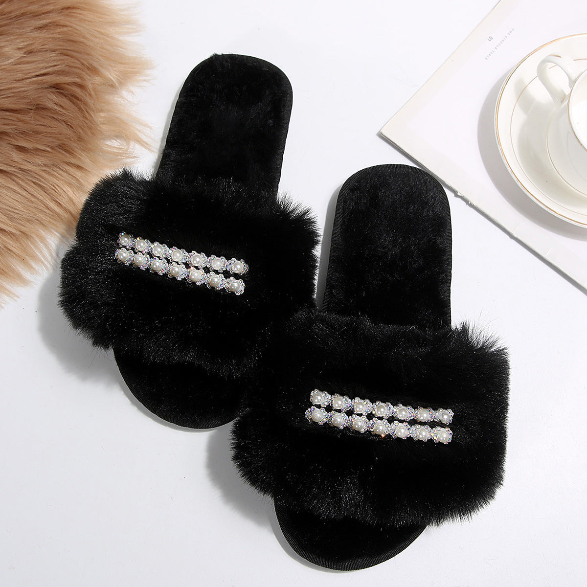 New Foreign Trade Pearl Chain Large Plush Flat Slippers for Women, Fashionable Open-Toe Home Cotton Slippers for Cross-Border
