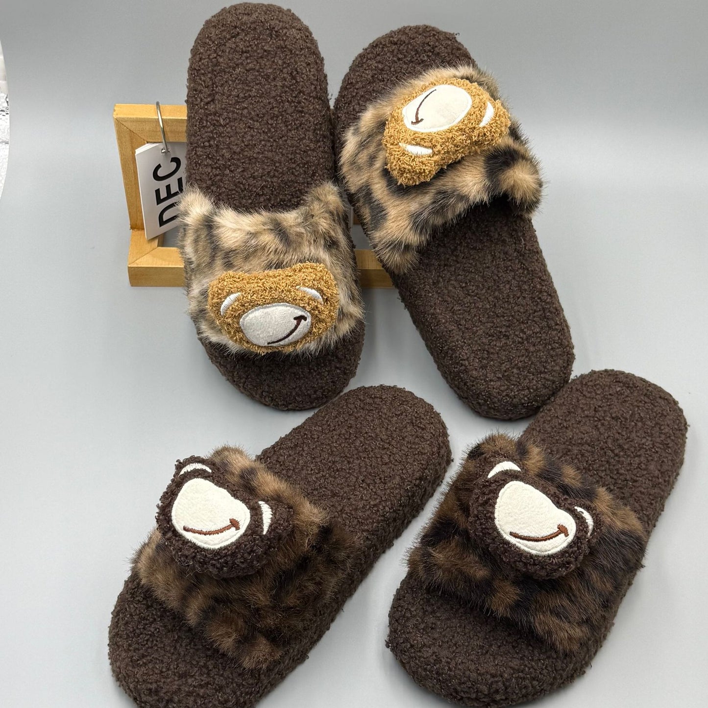 2025 Autumn and Winter New Leopard Print Warm Fur Slippers, One-Line Outer Wear Cotton Slippers, Home Slippers, Fashionable Outer Wear Slippers for Women