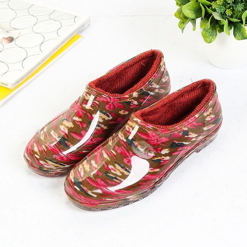 Thickened New Rain Boots Women's Four Seasons Yuanbao Shallow Water Shoes Middle-aged Short Tube Waterproof Non-slip fleece-lined Warm Rubber Rain Boots