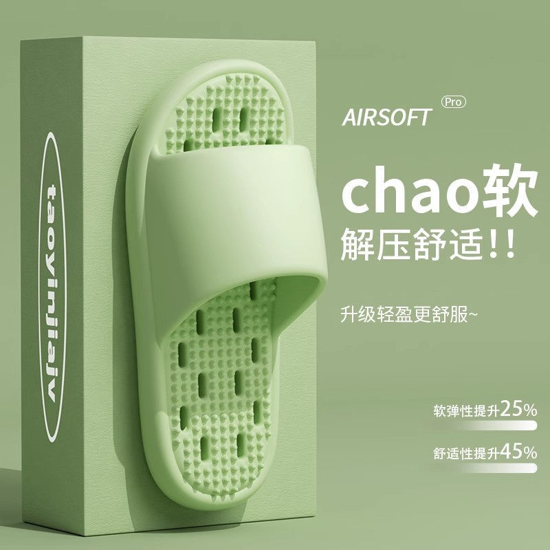 New Summer Home Bathroom Hollow Anti-Slip Men's Slippers That Feel Like Stepping on Shit, Convenient and Breathable Soft-Soled Women's Slippers for Outdoor Wear