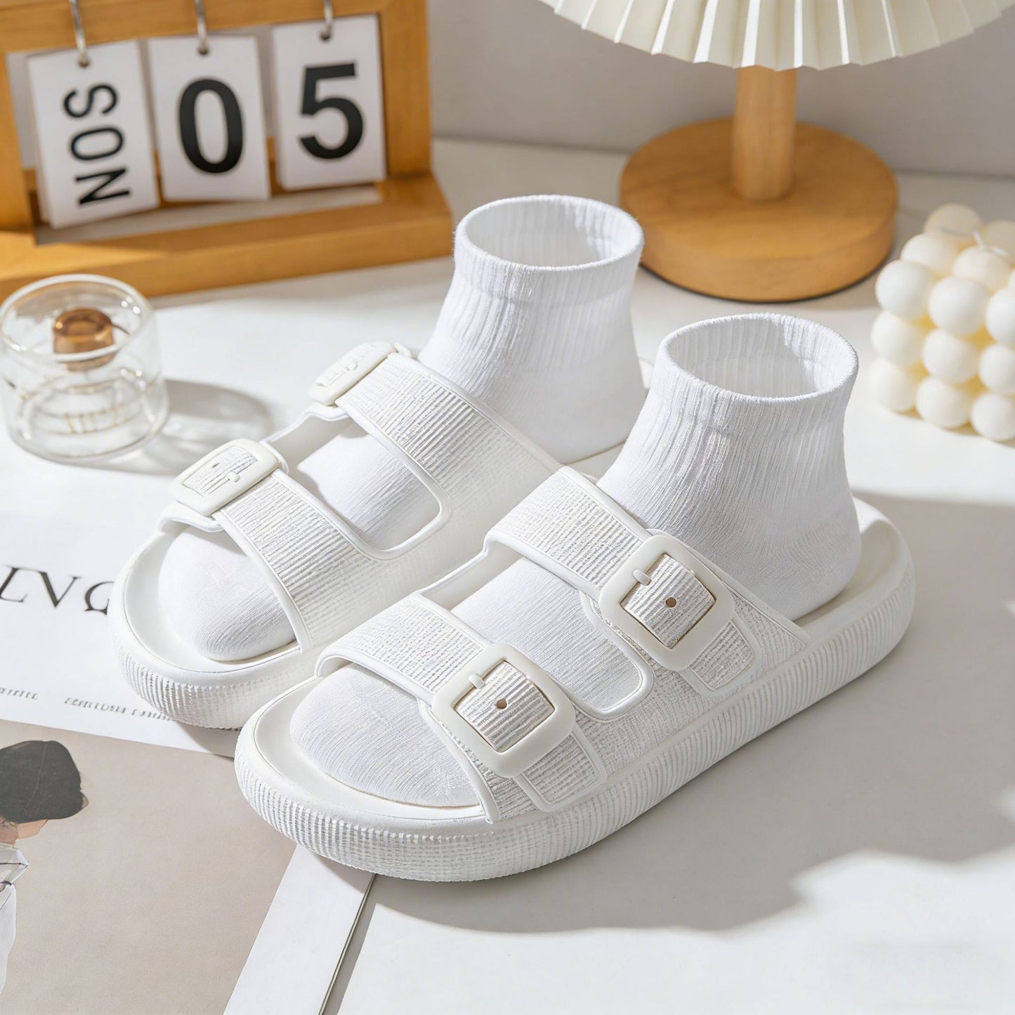 2026 New Thick-Soled Slippers, Wear-Resistant Double Buckle Eva Sandals, Couple's Summer Women's Outdoor and Indoor Slippers with a Soft Cushioning Feel