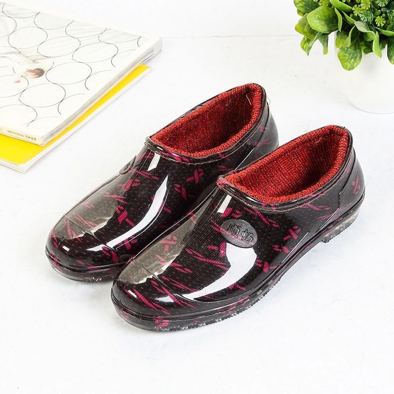 Thickened New Rain Boots Women's Four Seasons Yuanbao Shallow Water Shoes Middle-aged Short Tube Waterproof Non-slip fleece-lined Warm Rubber Rain Boots