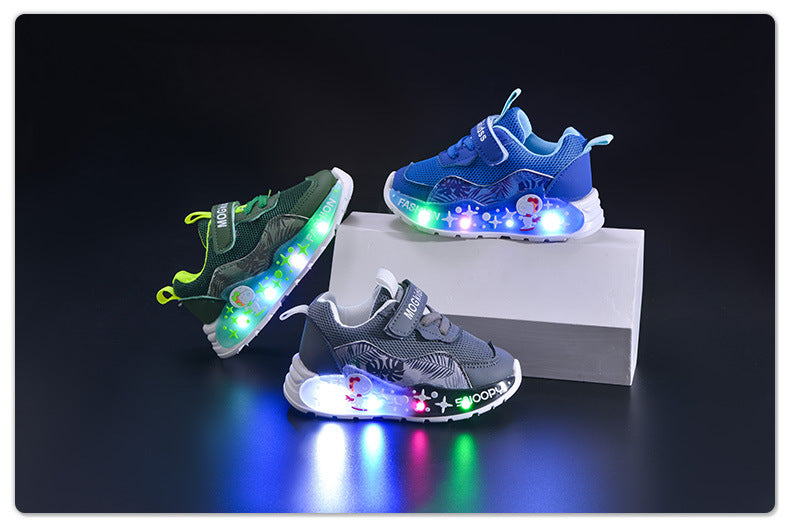 Wholesale Spring and Autumn New Mesh Plaid Boys Led Light Casual Children's Luminous Fashion Cartoon Sports Shoes
