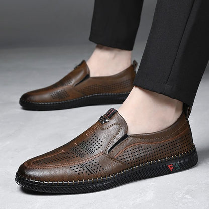 [Broken Size Processing] Leather Shoes Men's Genuine Leather Hole Shoes Dad Shoes Summer Soft Bottom Breathable Lazy Bean Shoes