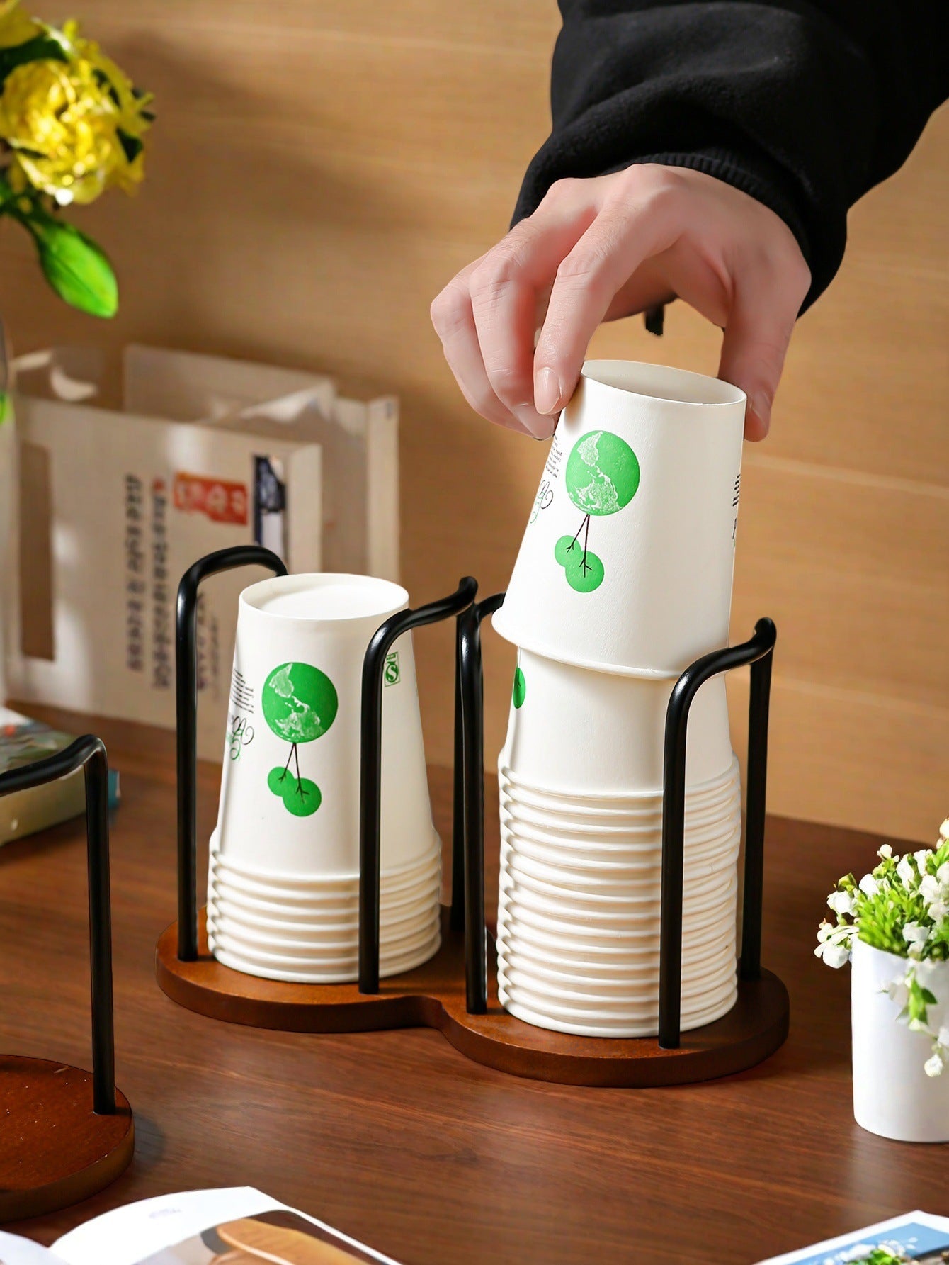 Acrylic Paper Cup Holder Disposable Cup Picker Straw Cup Desktop Storage Rack Household Coffee Tea Cup Rack