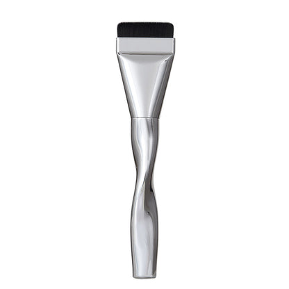 Fish Tail Foundation Brush, Thin and Non-Eating Powder, Flat Head, Beveled Crescent Moon Mask Brush, Traceless Concealer Liquid Foundation Makeup Brush