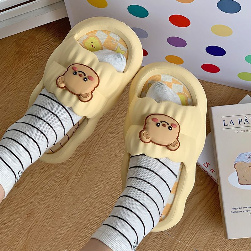Women's spring and summer new thick-soled sandals and slippers for wearing cartoon PVC non-slip casual soft-soled sandals and slippers wholesale