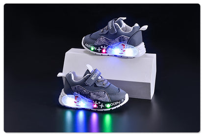 Wholesale Spring and Autumn New Mesh Plaid Boys Led Light Casual Children's Luminous Fashion Cartoon Sports Shoes