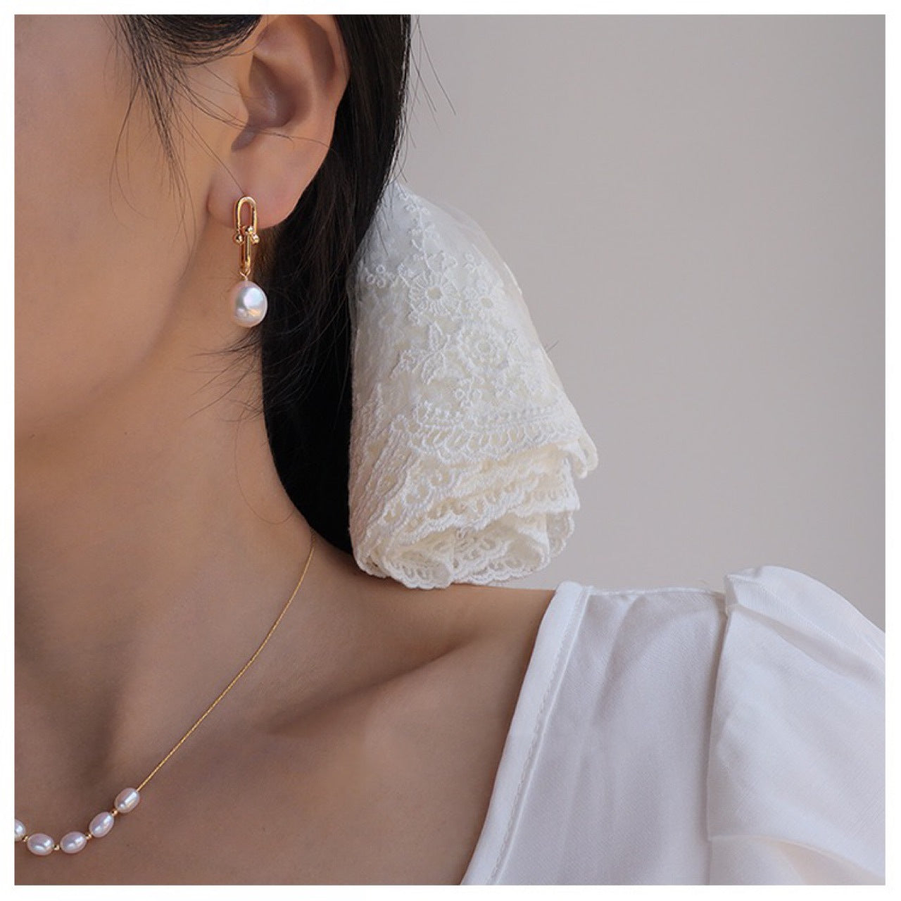 Natural Alien Baroque Freshwater Pearl Earrings Silver Needle Plated 14K Gold Horseshoe Chain Earrings Personalized Fashion Earrings