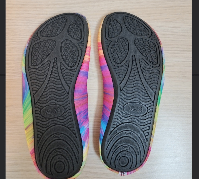 Cartoon Children's Beach Shoes Hard Sole Wading Shoes Diving Equipment Snorkeling Shoes and Socks Barefoot Swimming Shoes Diving Socks Quick-drying