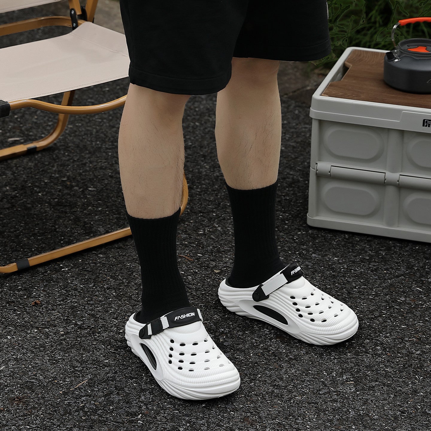 Trendy Men's Clogs Summer 2025 New Non-Slip Beach Surgical Operating Room Driving Outdoor Sandals Men's