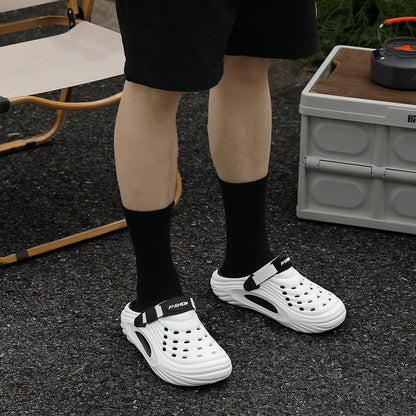 Trendy Men's Clogs Summer 2025 New Non-Slip Beach Surgical Operating Room Driving Outdoor Sandals Men's