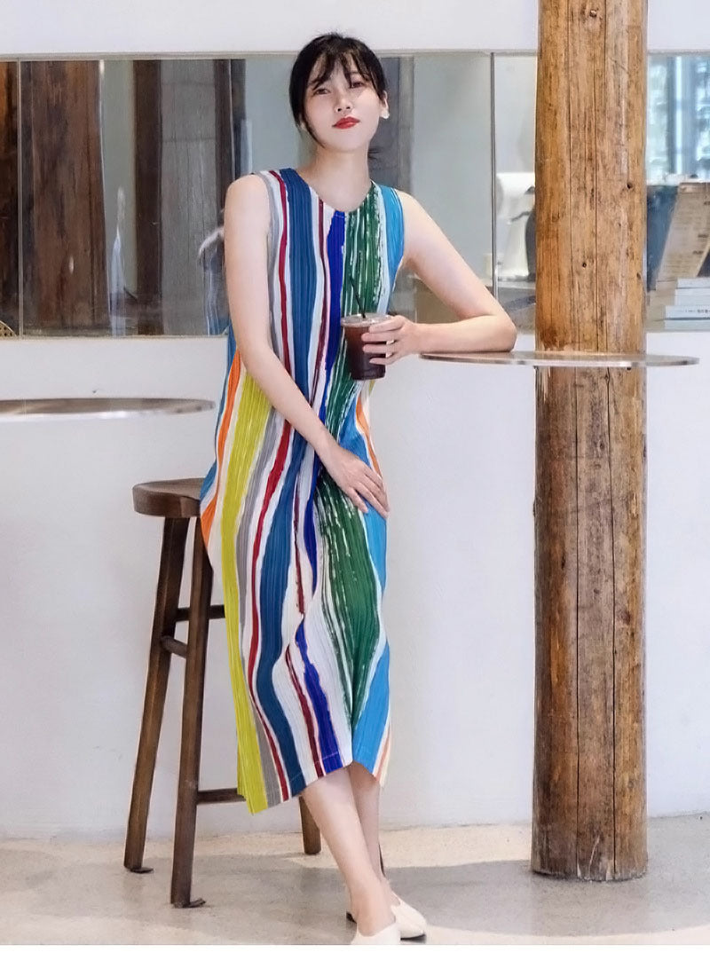 In Stock Miyake Dress Printed Elegant Elegant High-End Loose Slimming Look Elegant Round Neck Sleeveless Pleated Skirt