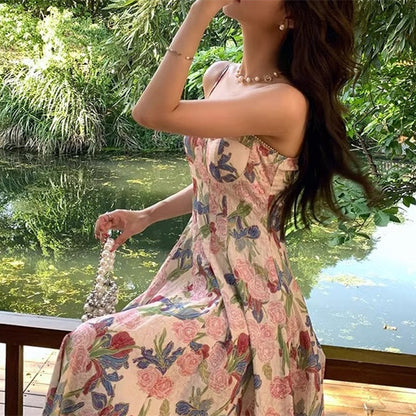 2024 New retro floral strap dress women's summer fairy beach dress high-grade mid-length dress elegant all-match