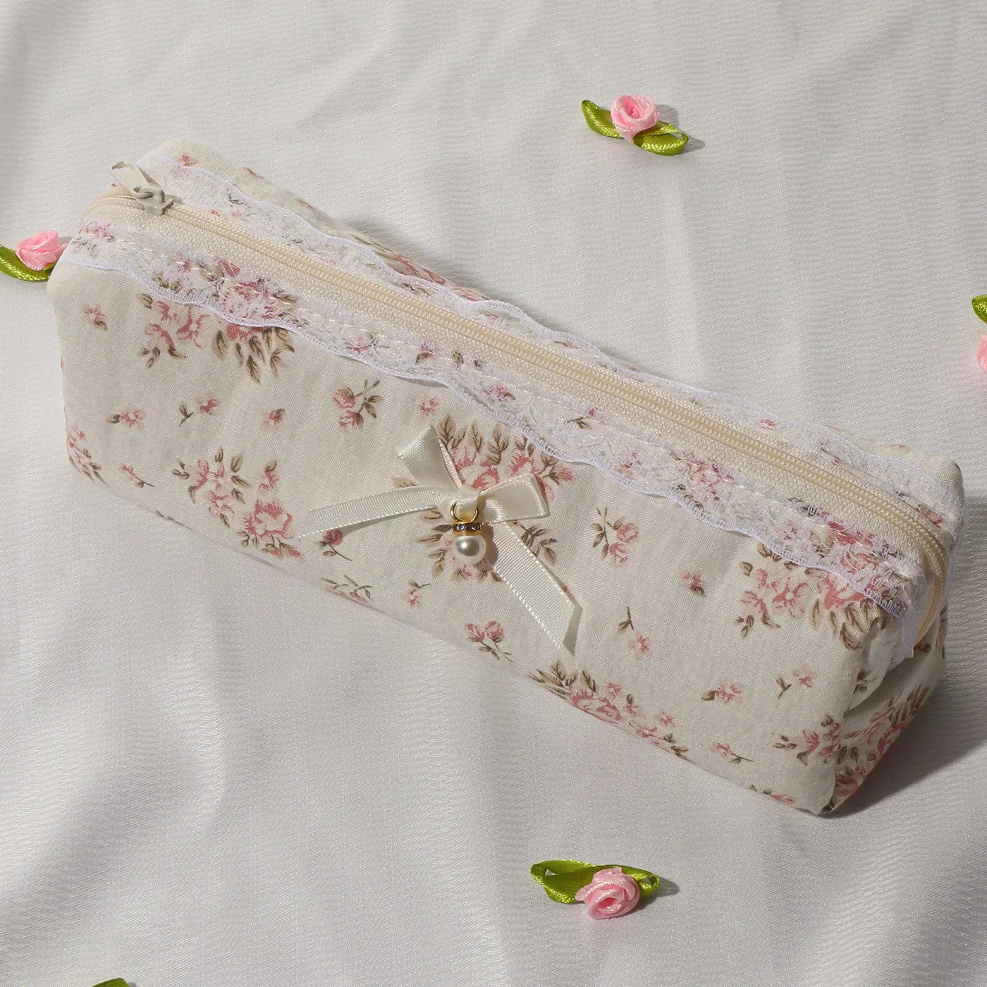 Cotton Lace Trim Storage Bag for Makeup Brushes, Cotton Makeup Bag, Toiletry Travel Soft Brush Pouch for Women, Artistic Style