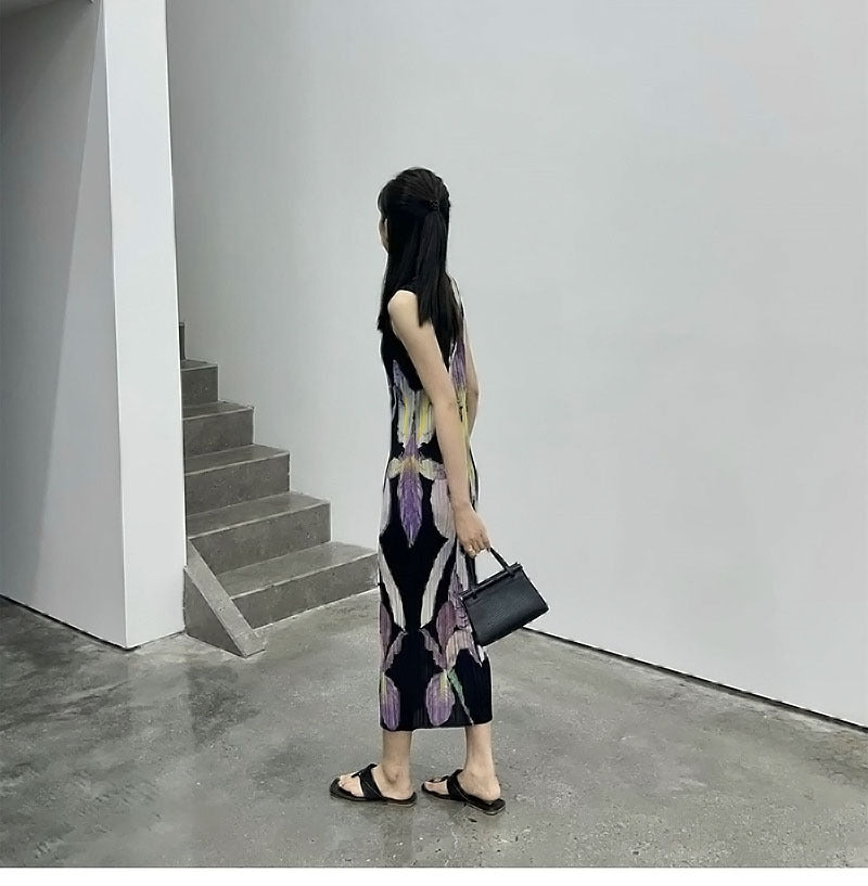 In Stock Miyake Dress Printed Elegant Elegant High-End Loose Slimming Look Elegant Round Neck Sleeveless Pleated Skirt