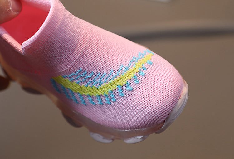 Spring LED lights men's and women's children's shoes factory direct breathable fly woven socks shoes luminous sports shoes spot