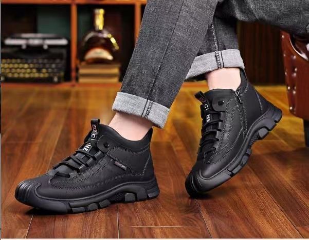 Cold-resistant warm cotton-padded shoes men's warm winter thickened fluff outdoor leather high-top one-piece Northeast snow boots non-slip