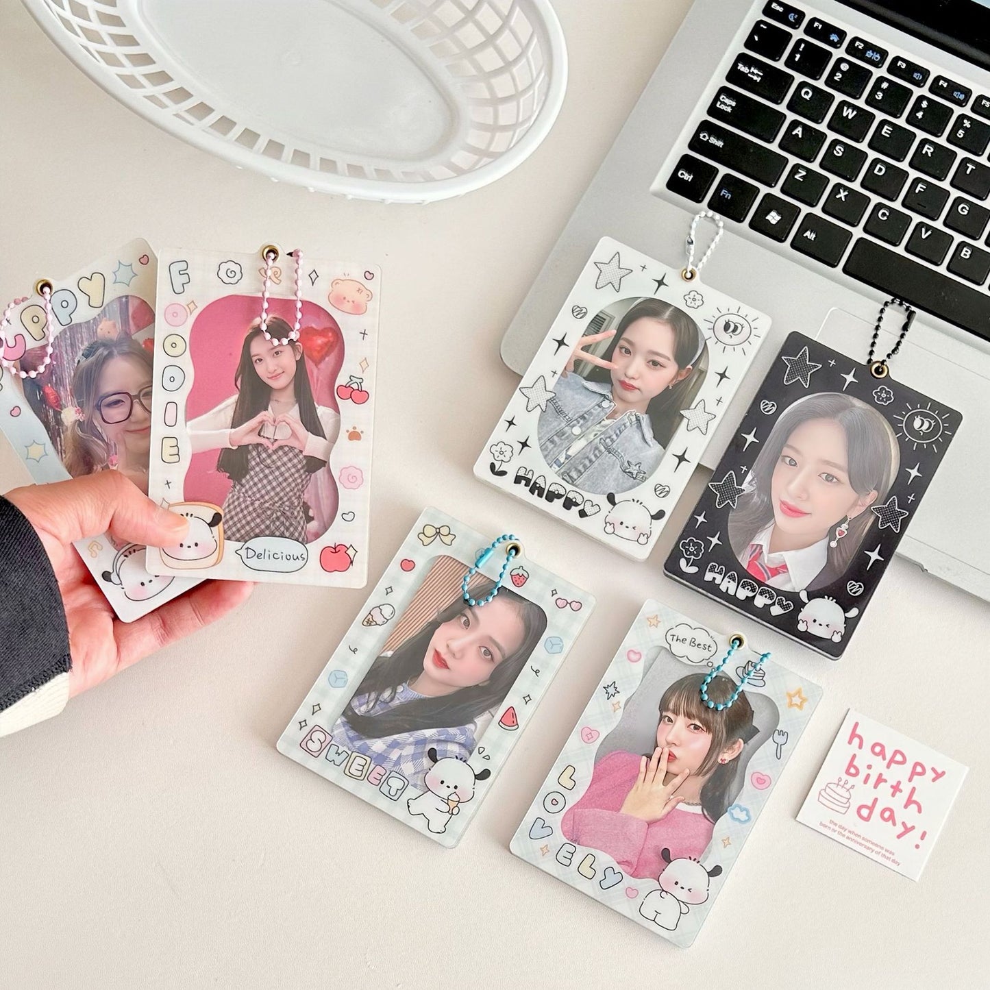 Original Cute puppy magnetic three-inch acrylic card holder brick desktop protective card Film card holder