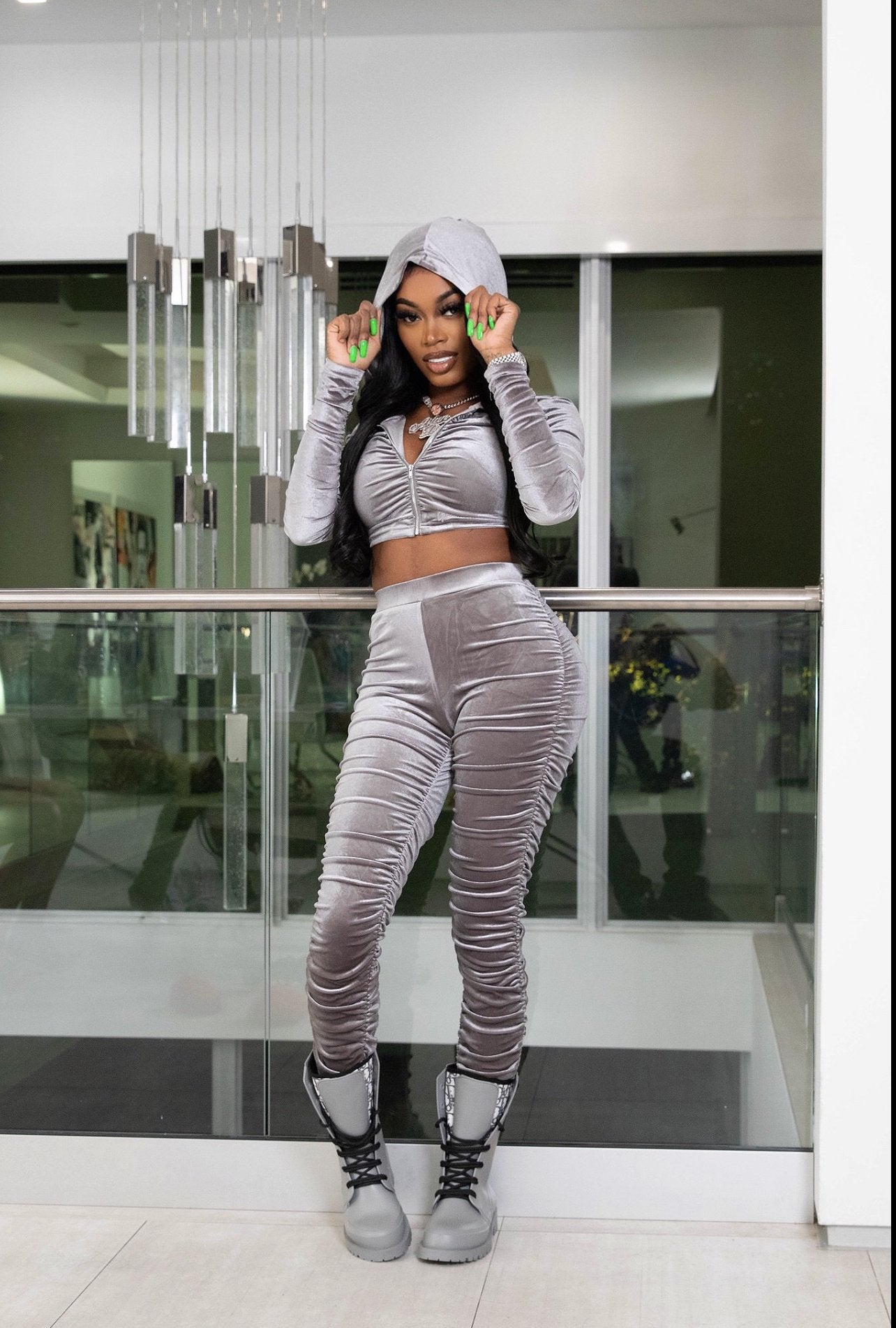 F185 European and American Women's Clothing Amazon Spring Two-piece Korean Velvet Solid Color Long Sleeve Navel Pleated Sports Suit