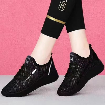 Cross-Border Black Sneakers for Women, Non-Slip, Soft-Soled, Comfortable Women's Shoes, Versatile Square Dance Shoes, Mom Shoes, Kitchen Shoes, Flat Shoes