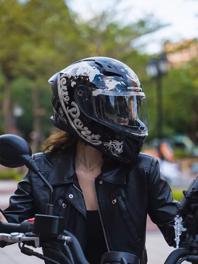 Motorcycle Helmet 3C Certified Bluetooth Men's and Women's All-Season Universal Personalized Electric Cruise Motorcycle Full-Coverage Full-Face Helmet