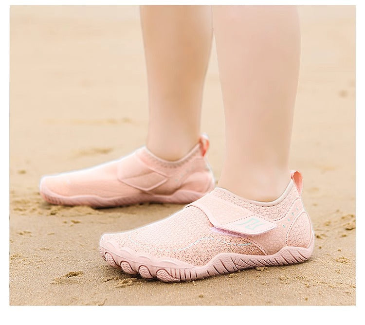 New beach shoes men's and women's anti-sand quick-drying sea-catching reef shoes seaside can be launched wading water-tracing non-slip fishing shoes