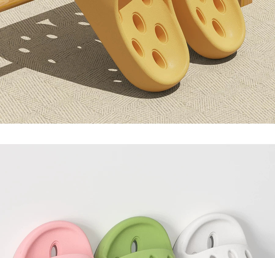 Bathroom Slippers Women's Bath Non-slip Summer 2025 New Leaky Hollow Quick-drying Indoor plus size Slippers for Men