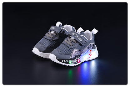 Wholesale Spring and Autumn New Mesh Plaid Boys Led Light Casual Children's Luminous Fashion Cartoon Sports Shoes