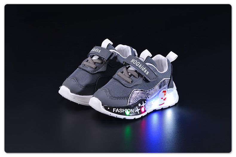 Wholesale Light-Up 2025 Spring & Fall Mesh Comfortable and Lightweight Casual Light-Up Led Light-Up Men's Sports Shoes for Small and Medium-Sized Children