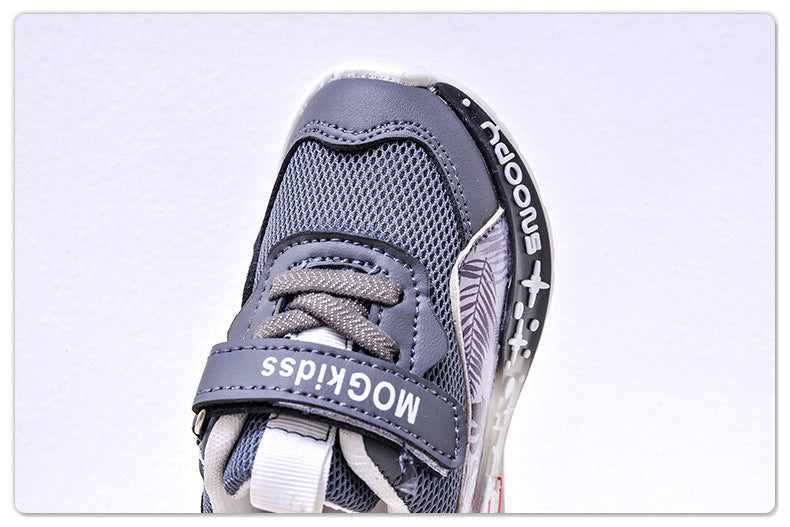 Wholesale Light-Up 2025 Spring & Fall Mesh Comfortable and Lightweight Casual Light-Up Led Light-Up Men's Sports Shoes for Small and Medium-Sized Children