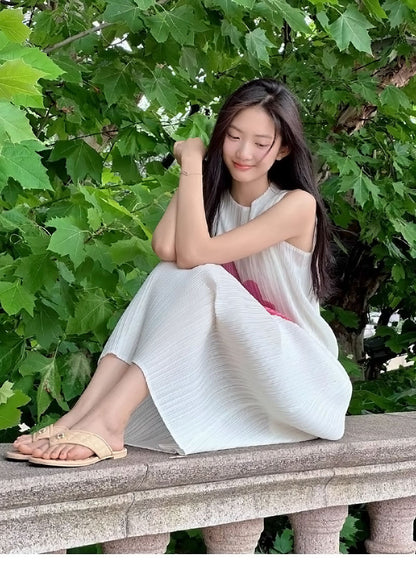 In Stock Miyake Dress Printed Elegant Elegant High-End Loose Slimming Look Elegant Round Neck Sleeveless Pleated Skirt