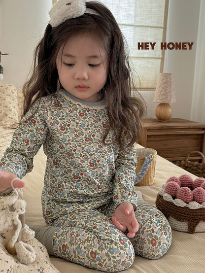 Spot Large and Small Roll Heyhoney24 Lycra Cotton Boys and Girls Autumn Clothes Intimates Printed Home Clothes Pajamas Two-Piece Set