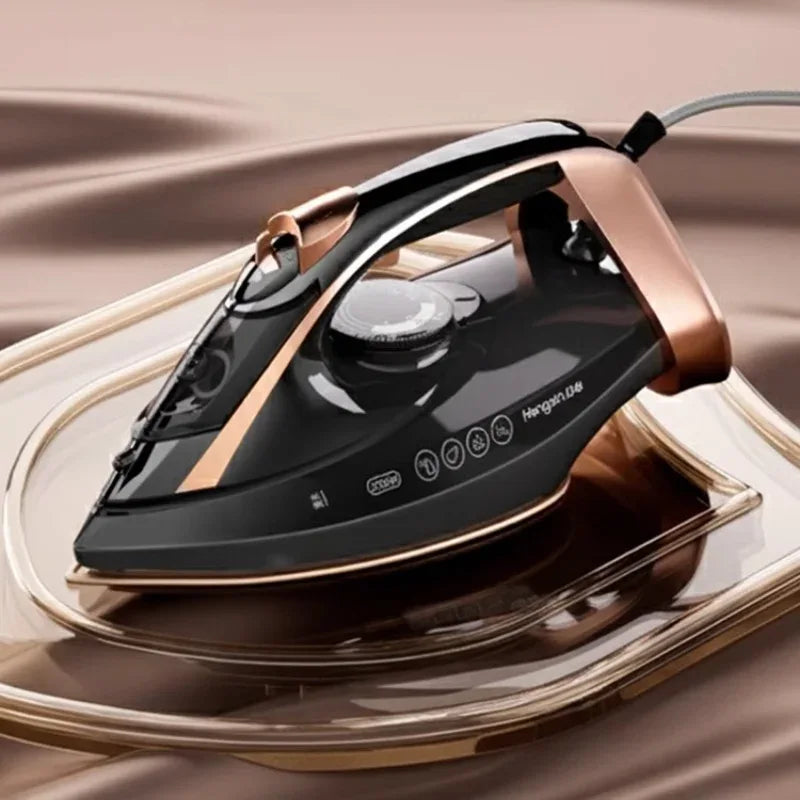 Handheld Portable Steam Iron Compact for Home Use Dry And Wet Ironing Clothes Smoothing Machine