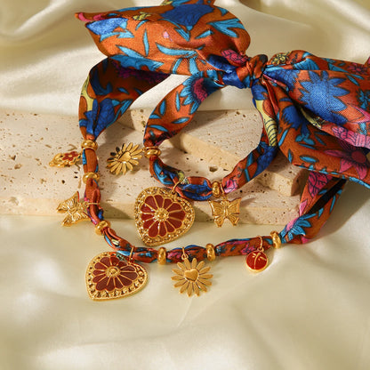 Huang Chao Women Fashion Scarf Necklace Bracelet Set Peach Heart Pendant Scarf Pendant Autumn Winter Jewelry Accessories