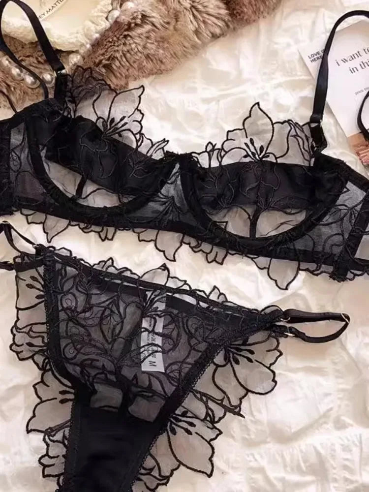 MOYISU French Pure Desire Lingerie Sexy Thin Cup with Underwire Bra Set Christmas New Embroidered Lace Underwear Bra