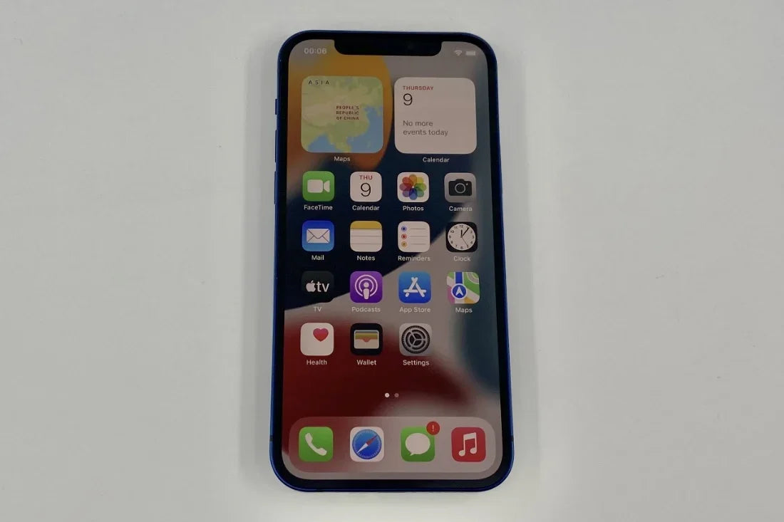 iPhone 12 Face ID 6.1" 4G RAM 64GB/128GB/256GB ROM Unlocked Smartphone OLED Screen A14 Bionic Chip Dual 12MP Cameras 12 Apple