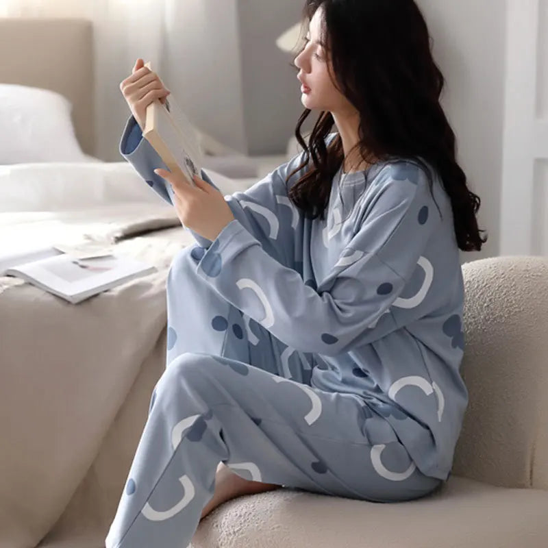 Long-Sleeved Pyjamas Women's Autumn and Winter Cotton Round Neck Fashion Soft Casual Breathable Cute Cartoon Loungewear Outside