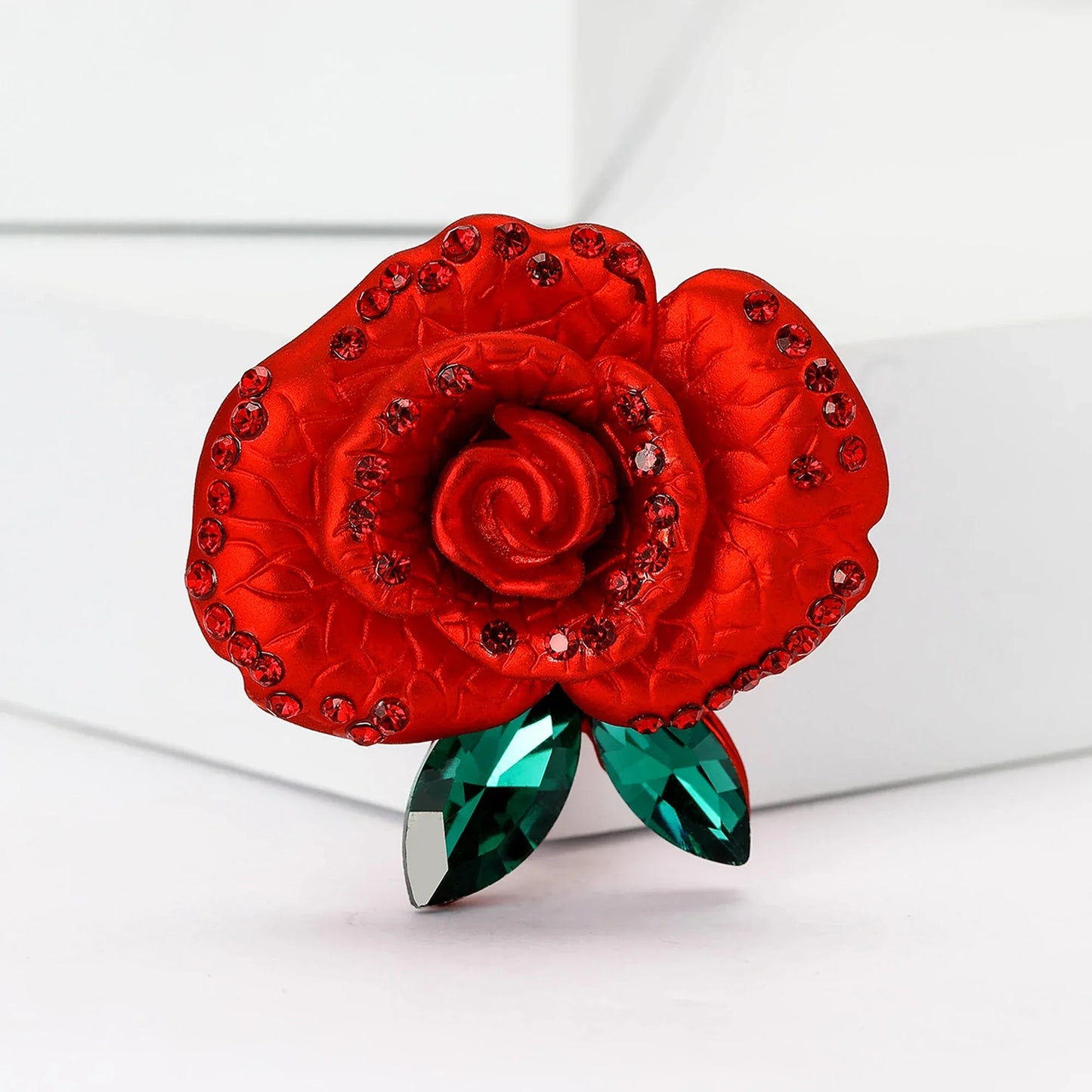 Valentine's Day Enamel Rose Brooches for Women Rhinestone Plant Flower Pins Banquet Party Backpack Gifts Jewelry Accessories