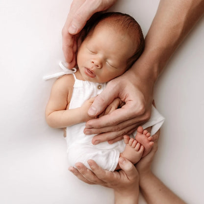 Dreamy Newborn Photography Props White Muslin Romper with Adorable Pocket Baby Photo Shoot Outfit Infant Cute Costume