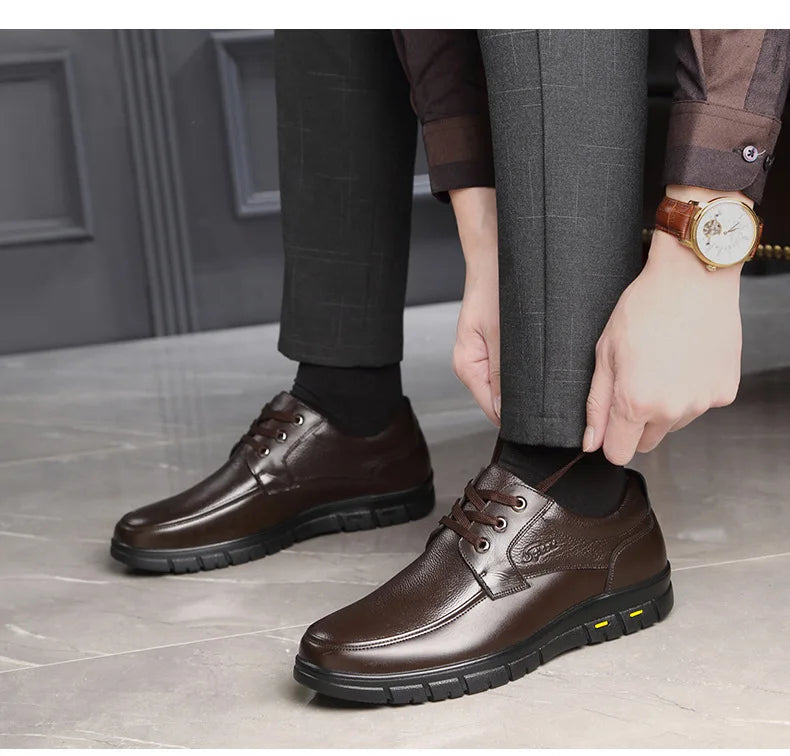 Autumn Men's Leather Shoes True Cowhide Flat Bottom Anti-Slip Plus Size Casual Elderly Father Shoes Rubber Sole China Made