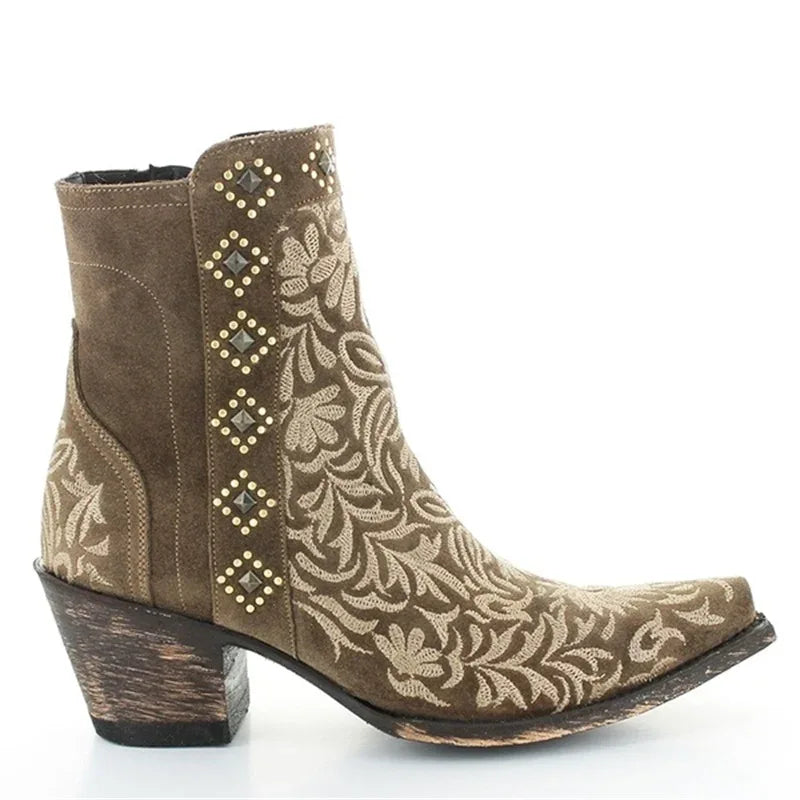 Autumn Winter Ladies Boots Casual Embroidery Zipper Ankle Boots Rivet Western Pointed Toe Low-heel Warm Boots For Ladies Shoes