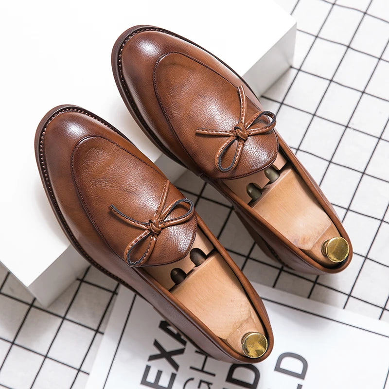 Men Casual Shoes Fashion business dress Soft Moccasins Loafers High-Quality men Leather Wedding shoes Gommino Zapatos Chaussure